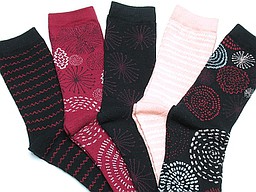 Women's socks with lines and circles