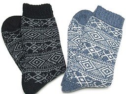 Thick woolen socks with nordic print